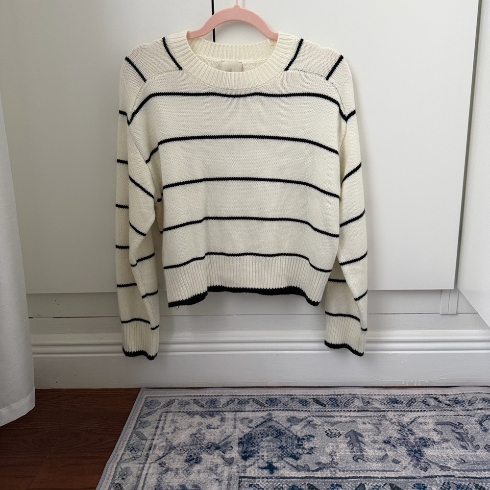Elegant Striped Crewneck Sweater - Cream and Black